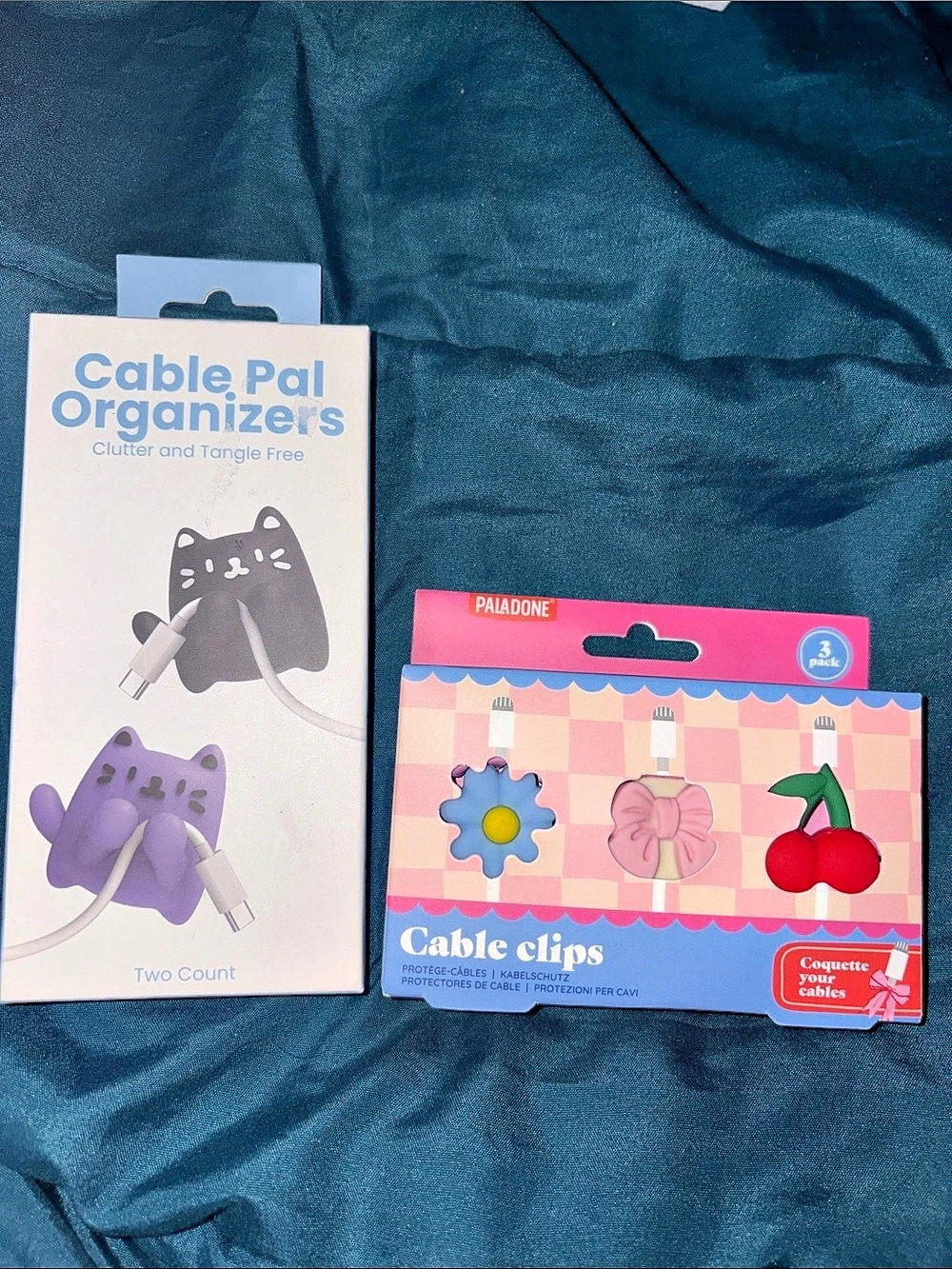 Vivitar Cable Pal Organizers Cat 2pk & Paladone 3 Pack Flower 🌺 , bow, & Cherry
